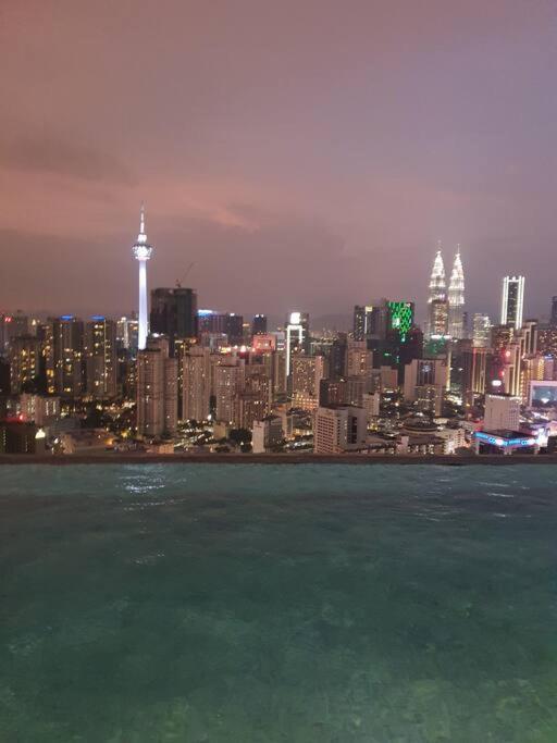 Infinity Pool/ Lucentia Bbcc, Near Lalaport, Pnb118, Klcc Apartment Kuala Lumpur Exterior photo
